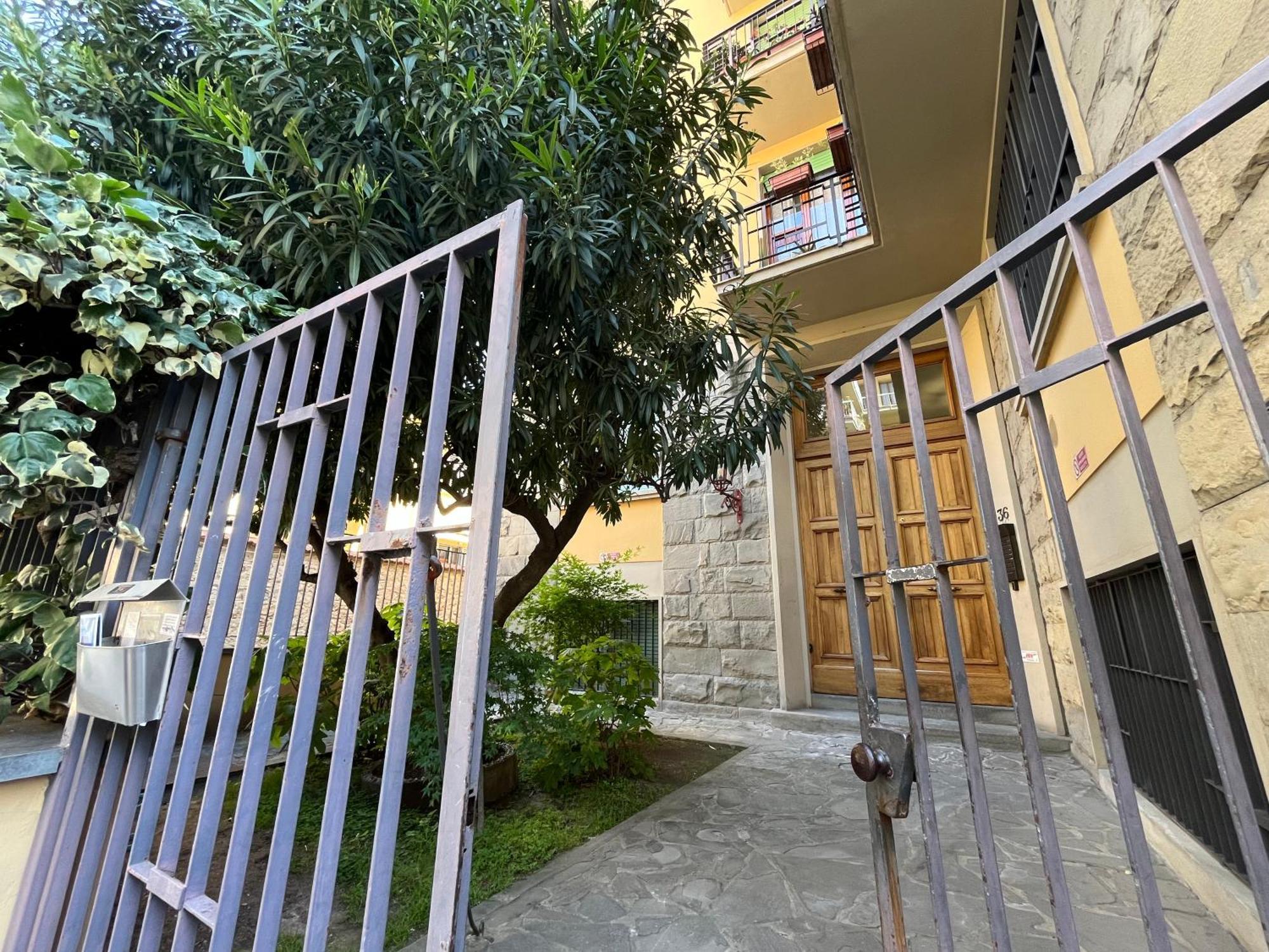 Orcagna Suite With Parking Florence Buitenkant foto